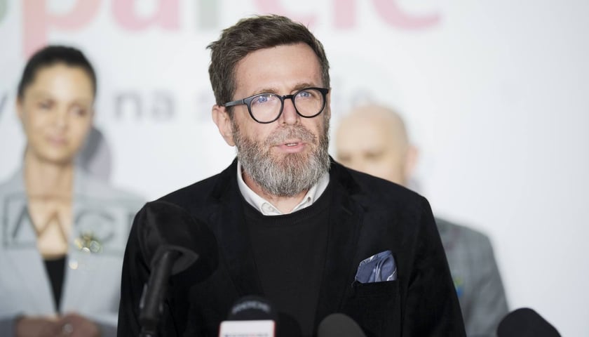 Konferencja prasowa przedstawiająca projekt "Wsparcie nie tylko na starcie", która odbyła się w siedzibie Fundacji ZOBACZ MNIE 12 maja 2026 roku