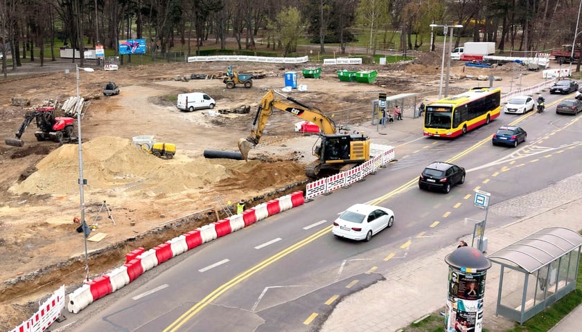 Pętla "Sępolno" to plac budowy. Przebudowa jest jednym z kluczowych elementów budowy trasy autobusowo-tramwajowej na Swojczyce 