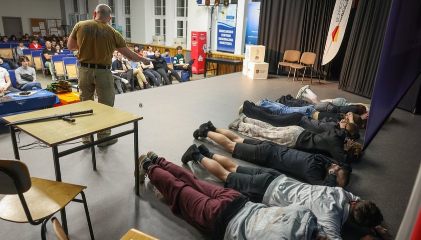 Szkolenie w ramach programu Bezpieczny Wrocław w ZS nr 1 we Wrocławiu