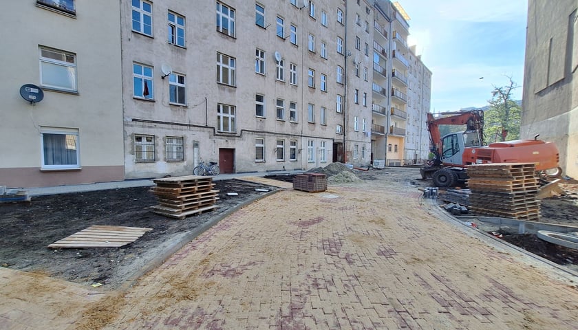 Podwórko Prusa, Poniatowskiego, Oleśnicka, Żeromskiego