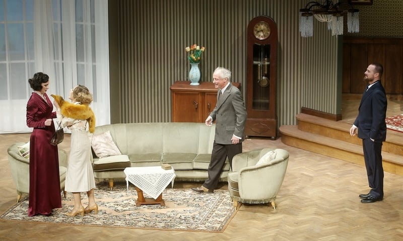 Teatr Kwadrat – „Medium” [ZAKOŃCZONY]