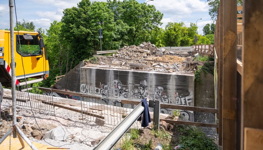 Remont pierwszego wiaduktu na ulicy Gazowej - tego od strony Międzyleskiej (zdjęcie z 22 maja)