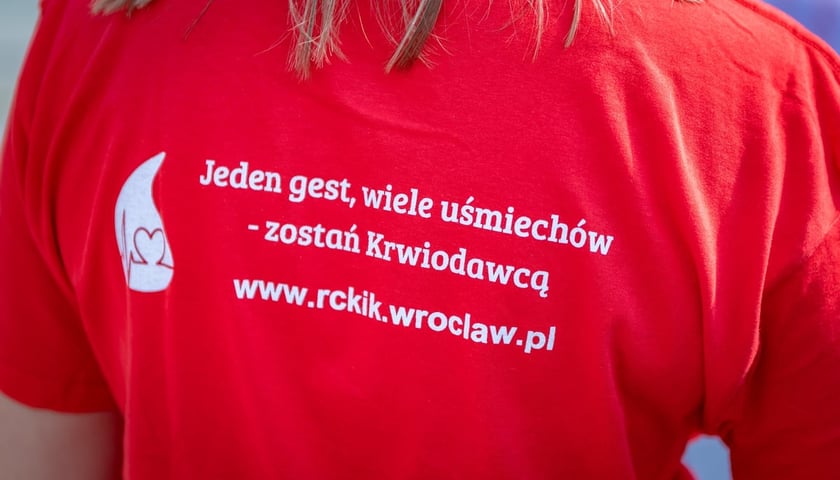 Bieg "Wrocław tętni dobrem" - koszulka z edycji 2025.