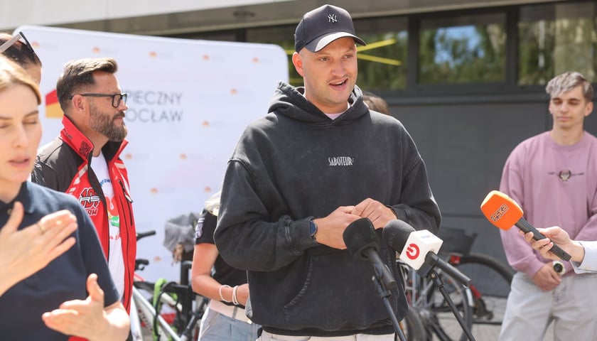 Szymon Szumniak, twórca internetowy