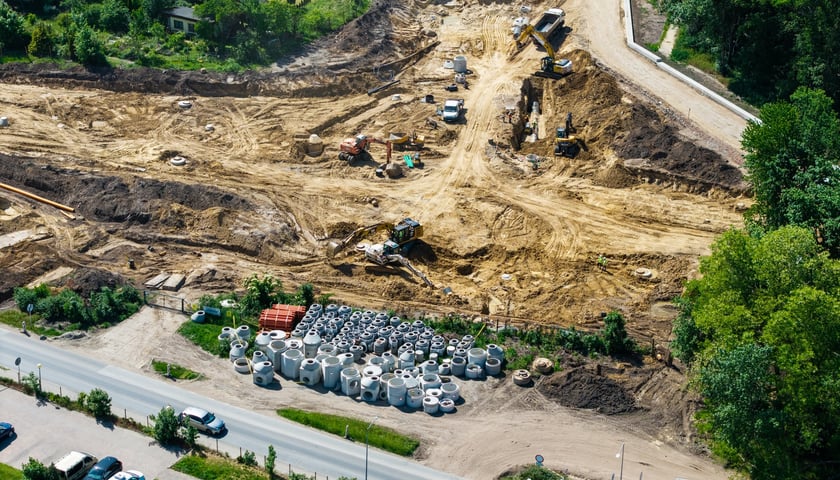 Widok z lotu ptaka na budowę Wschodniej Obwodnicy Wrocławia