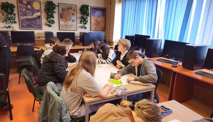 Program „Ekologiczne Miasto”, realizowany wspólnie przez Smart City Wrocław, Ekosystem oraz Wydział Mechaniczno-Energetyczny Politechniki Wrocławskiej.