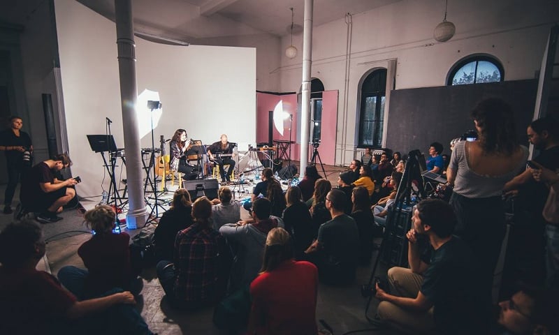 Sofar Sounds: sekretny kameralny koncert [ZAKOŃCZONY]