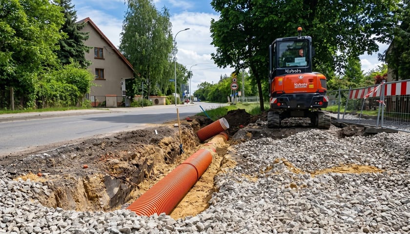 Budowa chodnika na ulicy Kurpiów