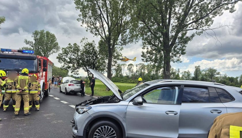 Poważny wypadek na drodze pod Wrocławiem [AKTUALIZACJA]