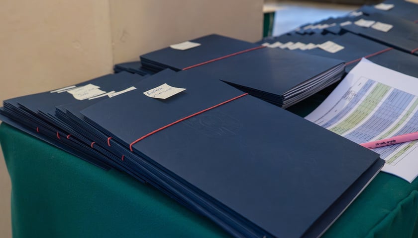 231 sportowców i 78 trenerów z Wrocławia otrzymało nagrody Prezydenta Wrocławia za wyniki osiągnięte w 2025 roku - gala rozdania nagród (10.06.2026 r.)