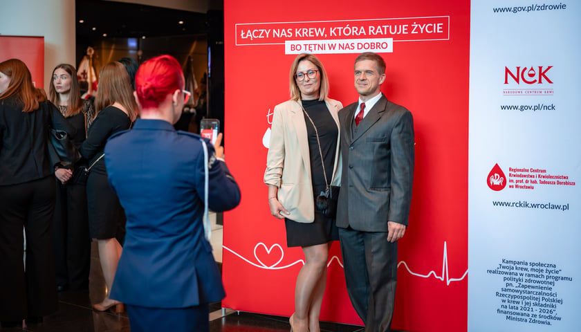 Uroczystość z okazji 80. lat krwiodawstwa i krwiolecznictwa na Dolnym Śląsku w Narodowym Forum Muzyki.