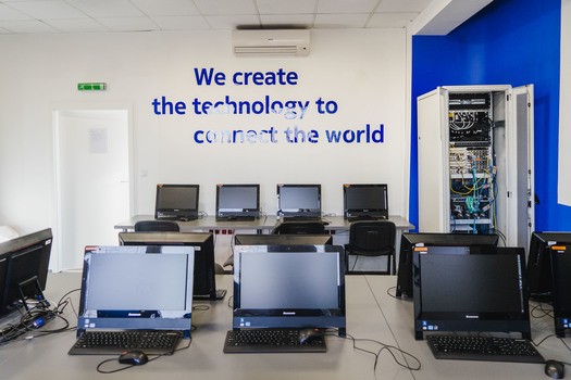 Nokia i WSB we Wrocławiu otwierają akademickie laboratorium LTE