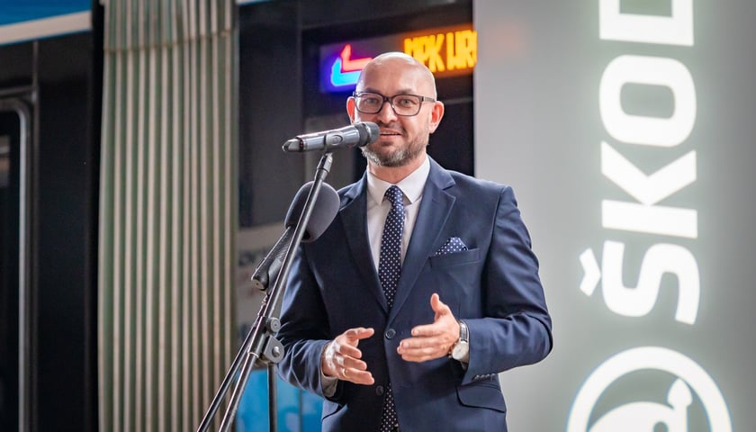 Prezes MPK Wrocław Witold Woźny