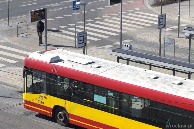 3 maja: przebudowa ul. Mińskiej-autobusy na objazdach