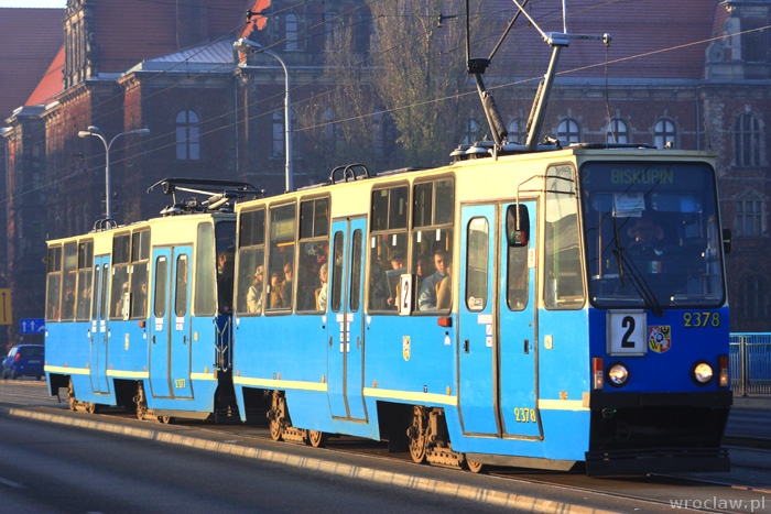 26 lipca: linie 2 i 10 wróciły na Most Pokoju