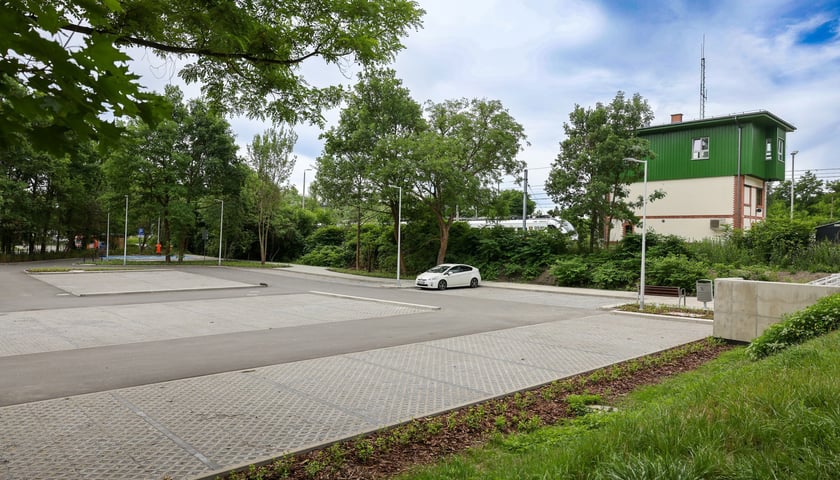 Nowy parking P+R na Leśnicy. W lipcu będzie można z niego korzystać