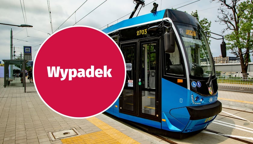 Ilustracja: tramwaj MPK i napis "wypadek" 