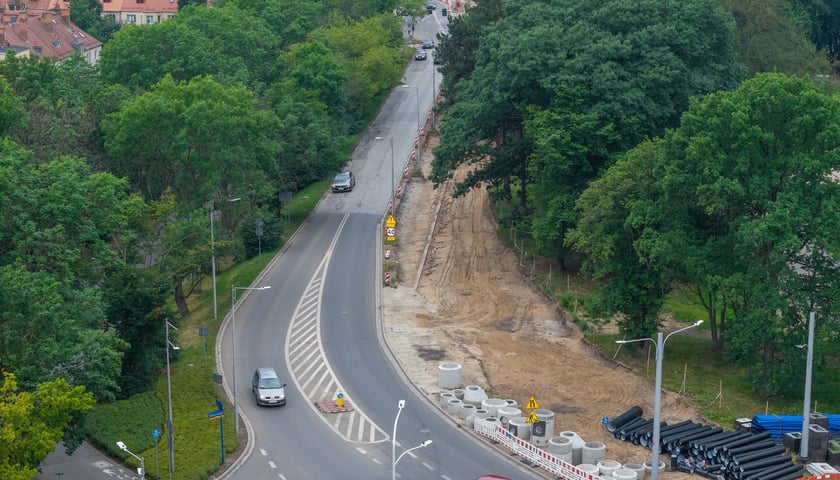 Budowa tramwaju na Swojczyce. Obecnie najwięcej dzieje się pomiędzy pętlą „Sępolno” a Mostami Chrobrego
