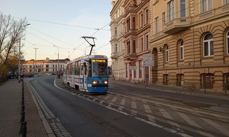 26-27 lutego – naprawa torowiska na ulicy Piłsudskiego przy placu Legionów