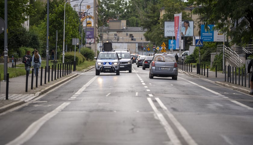 Wtorkowy poranek na Szczepinie. Ewakuacja mieszkańców związana ze znalezieniem niewybuchu na ulicy Trzemeskiej