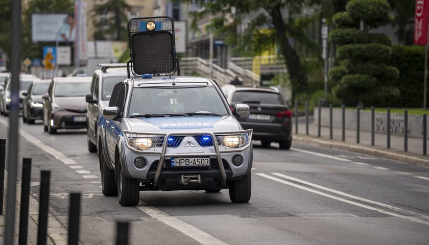 Wtorkowy poranek na Szczepinie. Ewakuacja mieszkańców związana ze znalezieniem niewybuchu na ulicy Trzemeskiej
