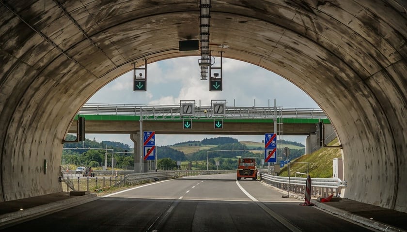 Tunel drogowy na trasie S3, zdjęcie archiwalne