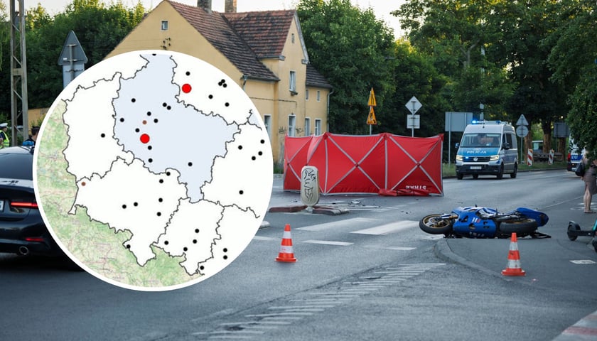 w tle: zdjęcie ilustracyjne wypadek do którego doszło w ubiegłe wakacje; w kółku: "Policyjna mapa wypadków drogowych ze skutkiem śmiertelnym", na której zaznaczone są miejsca, w których podczas wakacji 2026 doszło do śmiertelnych wypadków