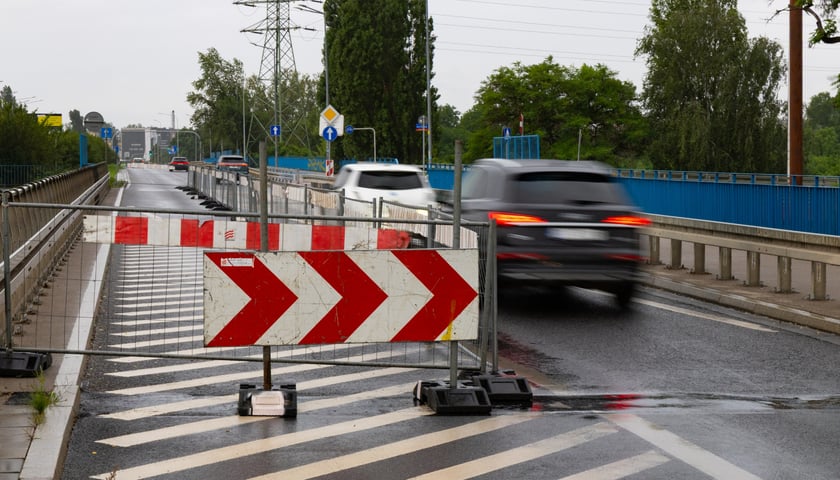 Od nocy z niedzieli na poniedziałek (26/27 lipca 2026 r.) na Al. Armii Krajowej obowiązuje zmieniona organizacja ruchu