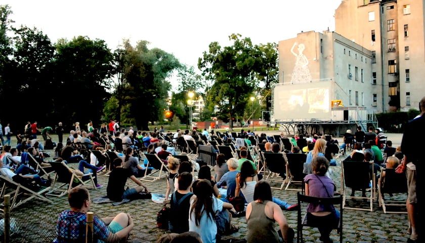 Wrocławskie kina pod chmurką [AKTUALIZACJA REPERTUARU]