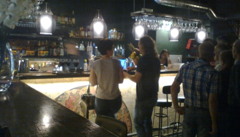 Szklana Ćma nadleciała