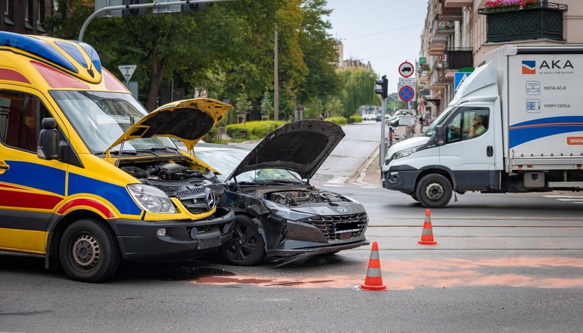 Wypadek na skrzyżowaniu Reymonta i Kleczkowskiej, 06.08.2026
