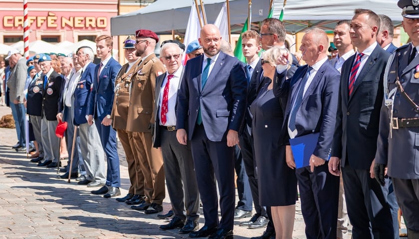 <p>Święto Wojska Polskiego w sobotę 15 sierpnia na wrocławskim Rynku</p>