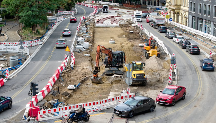 Budowa węzła Drobnera-Dubois. Zdjęcie z wtorku 18 sierpnia 2026