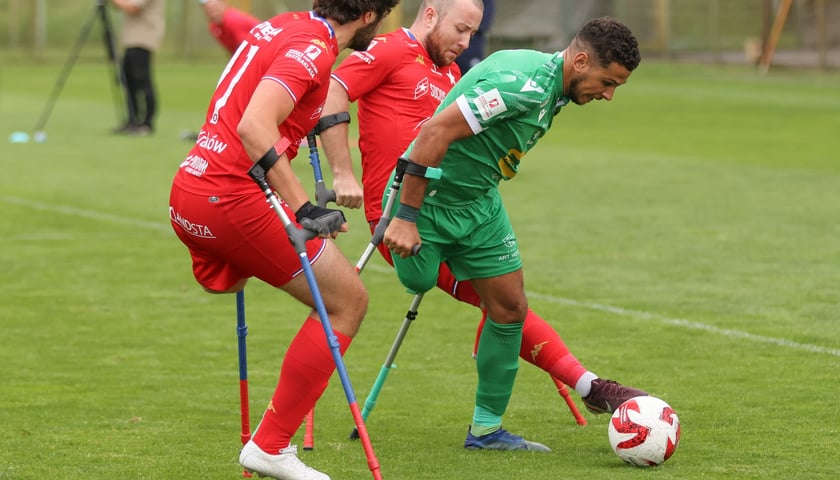 Mecz Śląska Wrocław z Wisłą Krak&oacute;w &ndash; pierwszy dzień IV Turnieju Orlen Amp Futbol