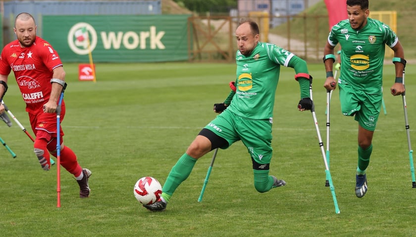 Mecz Śląska Wrocław z Wisłą Krak&oacute;w &ndash; pierwszy dzień IV Turnieju Orlen Amp Futbol