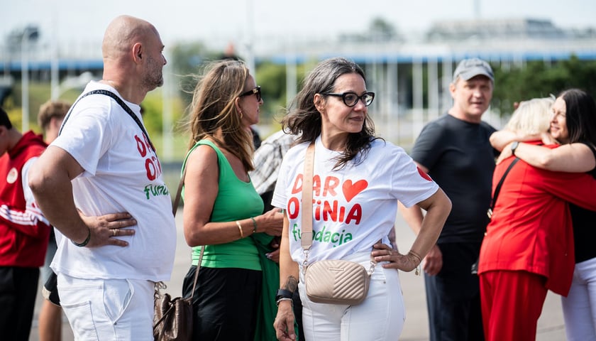 Odsłonięcie figurki Otinia przy Stadionie Tarczyński Arena, 25 sierpnia 2026