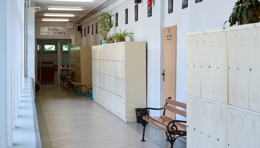 W LO nr VIII zakończono kompleksową termomodernizację budynku B przy ul. Jantarowej