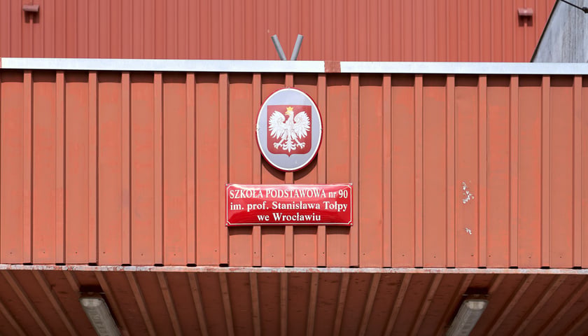 Trwa przebudowa bloku sportowego w Szkole Podstawowej nr 90 przy ul. Orzechowej