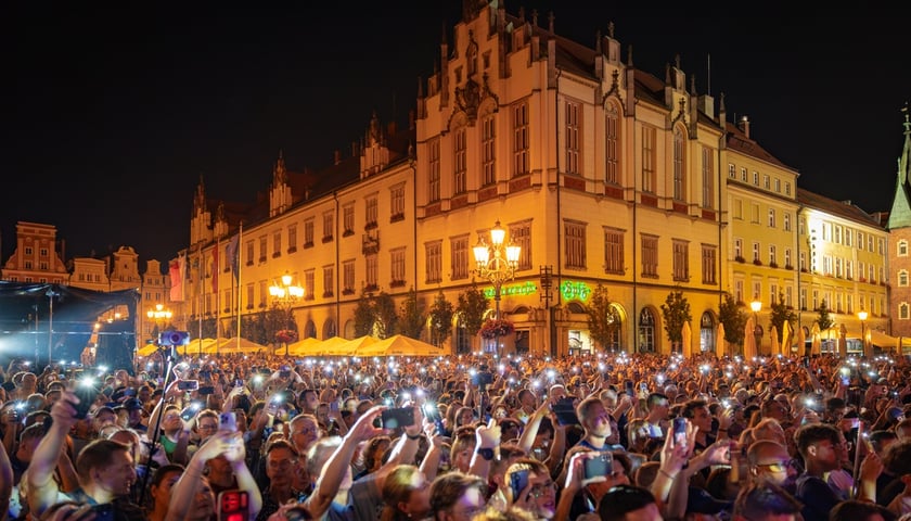 Koncert Budki Suflera i Justyny Steczkowskiej na Rynku.