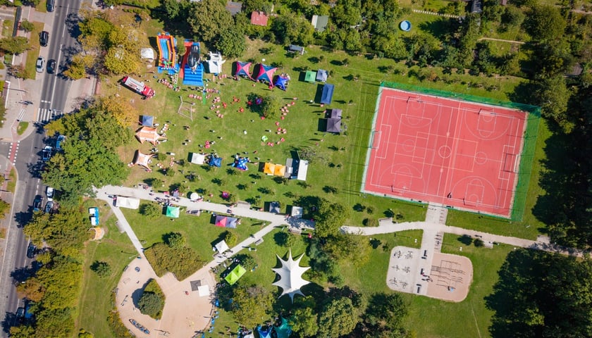 Piknik "Wakacje z Wroclaw.pl" na Polanie Karłowickiej