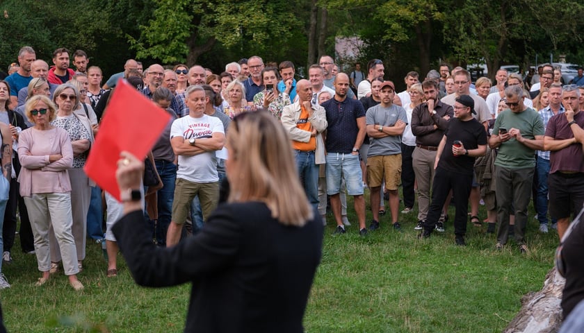 Spotkanie mieszkańców z urzędnikami w Parku Na Skraju na Brochowie (czwartek 3 września)
