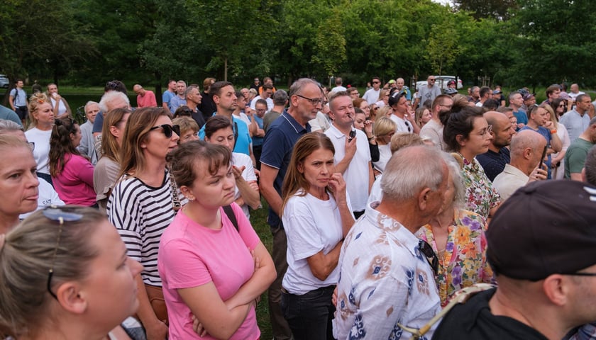 Spotkanie mieszkańców z urzędnikami w Parku Na Skraju na Brochowie (czwartek 3 września)