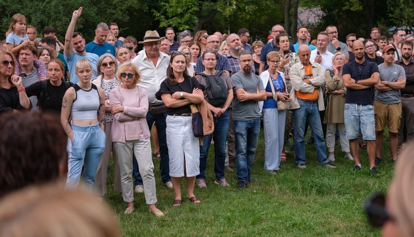 Spotkanie mieszkańców z urzędnikami w Parku Na Skraju na Brochowie (czwartek 3 września)