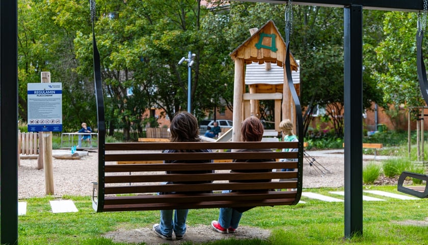 Piknik z okazji otwarcia podwórka przy Łące Mazurskiej we Wrocławiu