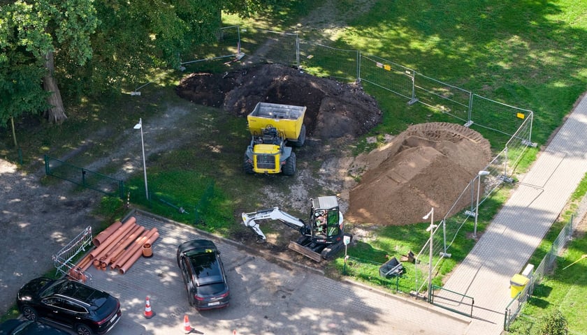 Budowa systemu nawodnienia na Stadionie Sportowym Oławka na Niskich Łąkach