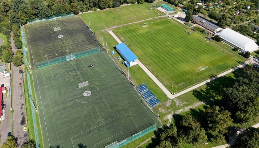 Budowa systemu nawodnienia na Stadionie Sportowym Oławka na Niskich Łąkach