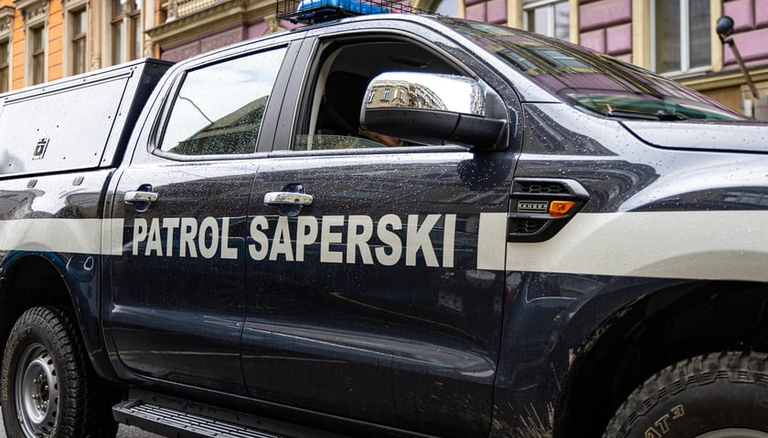 Akcja służb przy ul. Rejtana, po odkryciu na poddaszu kamienicy niewybuchu z czas&oacute;w II wojny światowej.Wrocław, 14.09.2026.