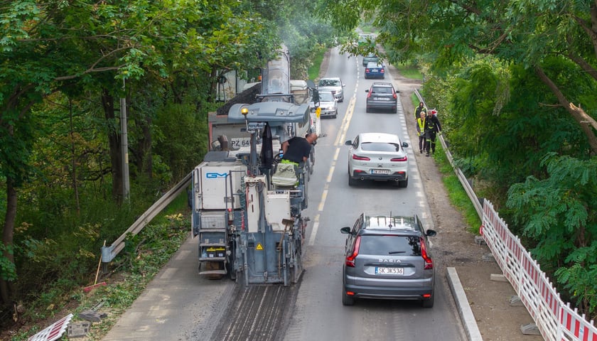 Chodnik na ulicy Mościckiego powstanie od ronda do przejścia dla pieszych i przystank&oacute;w autobusowych