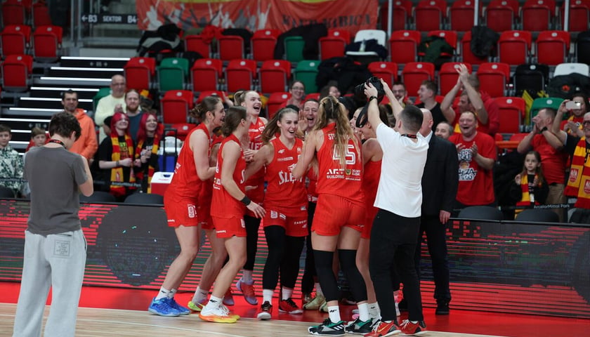 W styczniu 2026 Wrocławianki pokonały w finale Pucharu Polski Eneę Gorzów Wielkopolski 87:68. Wywalczyły to trofeum po raz pierwszy w historii.