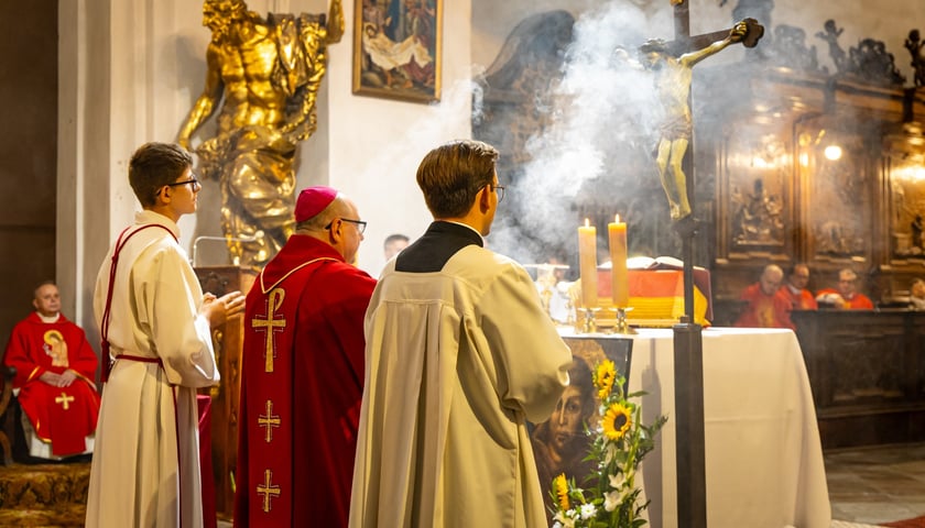 Procesja z relikwiami św. Doroty i św. Stanisława przeszła ulicami Wrocławia, 20.09.2026 r.